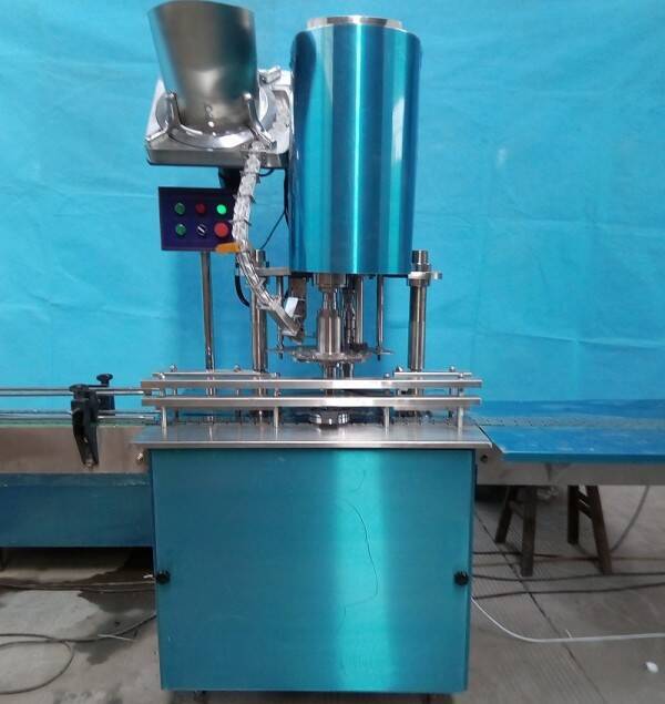 Máquina tapadora automática de alta capacidad 2000-10000 BPH para tapas de aluminio/plástico