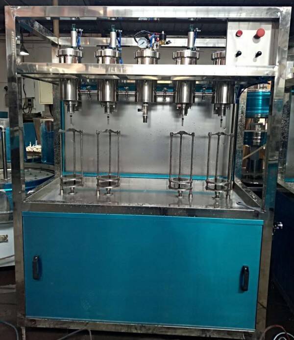 4 сопла Пневматическая машина для розлива 1000-1500BPH для газированных жидкостей, содовой воды